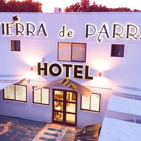 Hotel Tierra De Parras Chillan Bagian luar foto